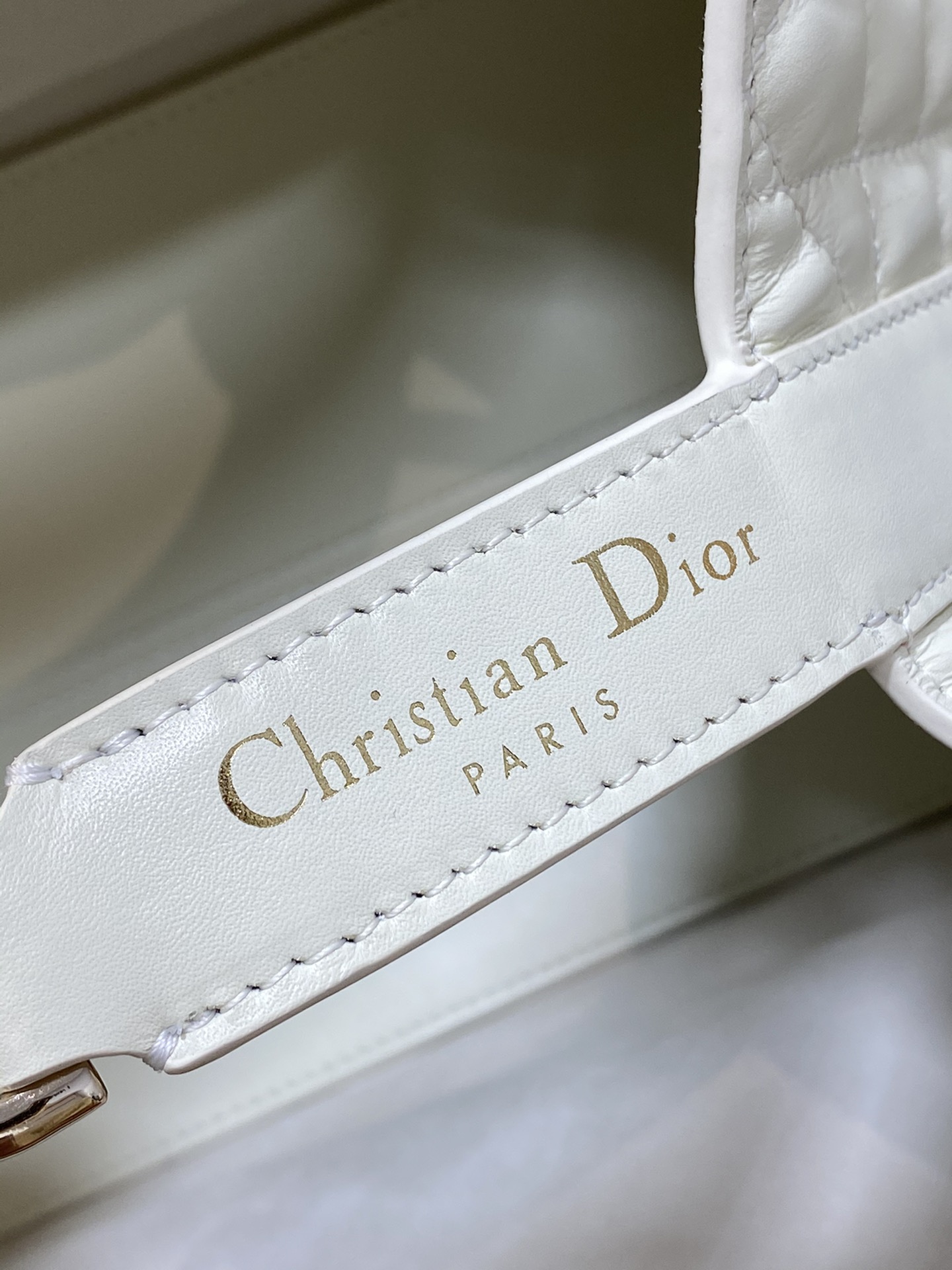 Medium Dior Toujours Bag White Macrocannage Calfskin